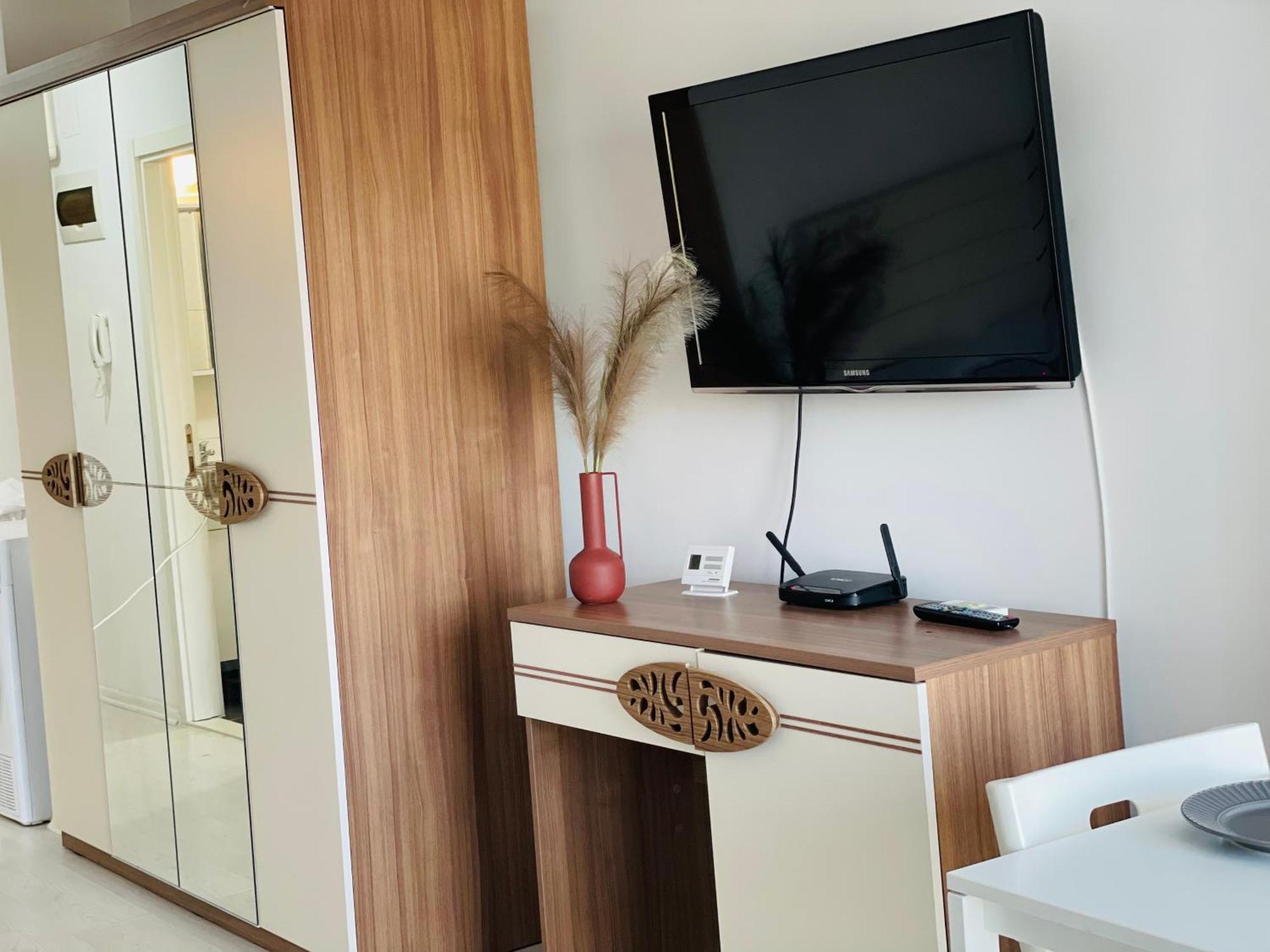 Airplane Plaza Apartment Otopeni Luaran gambar