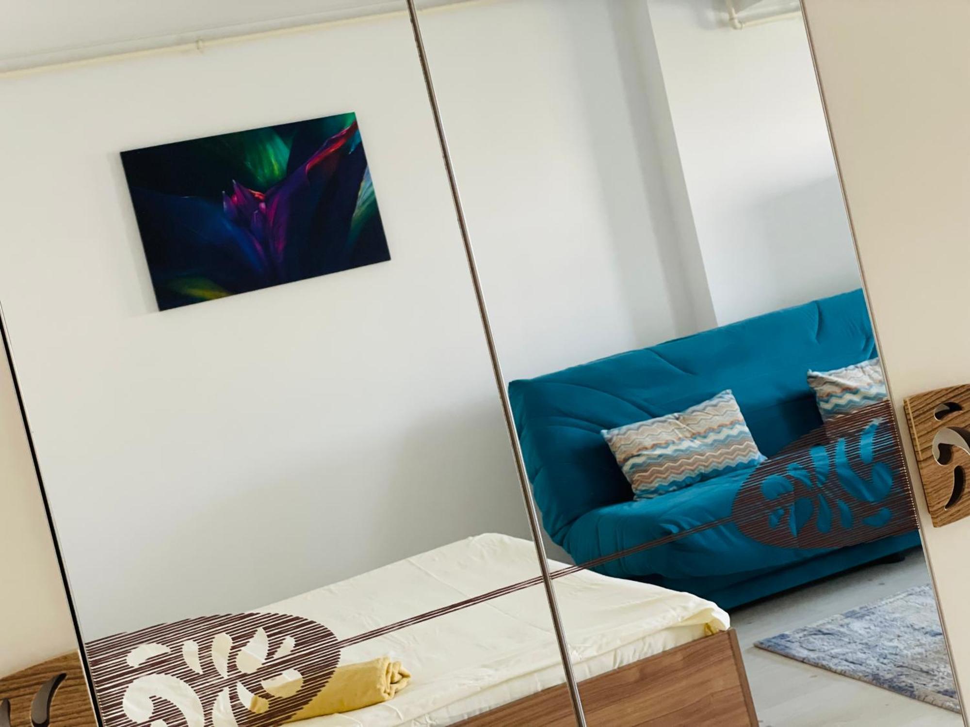 Airplane Plaza Apartment Otopeni Luaran gambar